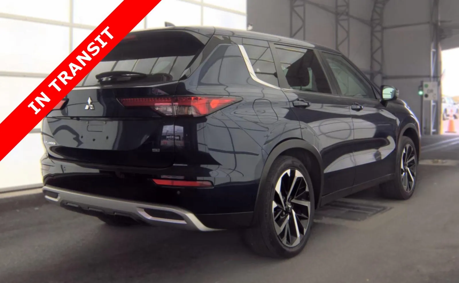 Mitsubishi Outlander photo 4
