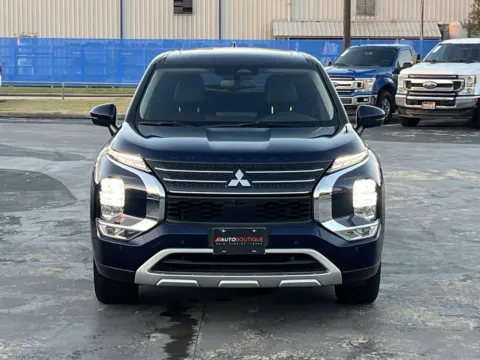 More photos of 2023 Mitsubishi Outlander SE Special Edition at Auto Boutique Texas, TX