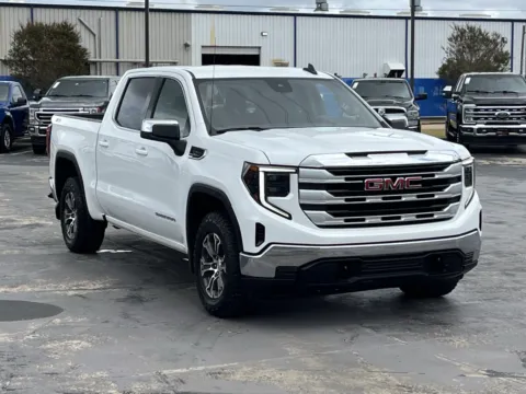 Another view of 2024 GMC Sierra 1500 SLE for sale in Alvin, TX at Auto Boutique Texas