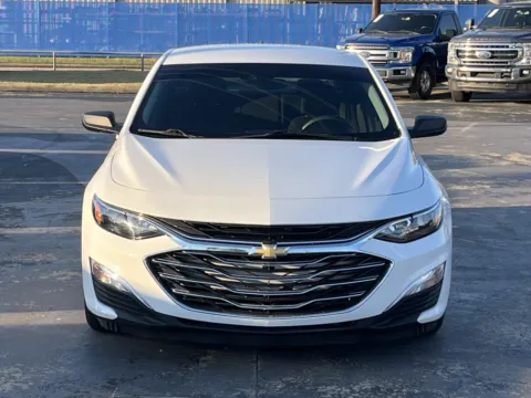 More photos of 2023 Chevrolet Malibu LS at Auto Boutique Texas, TX