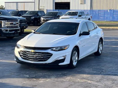 Photos of 2023 Chevrolet Malibu LS for sale in Alvin, TX at Auto Boutique Texas