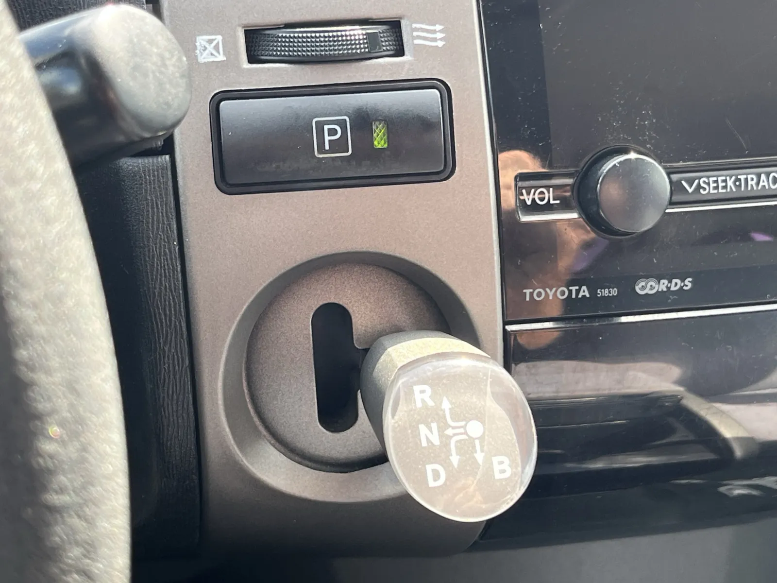 Toyota Prius photo 20