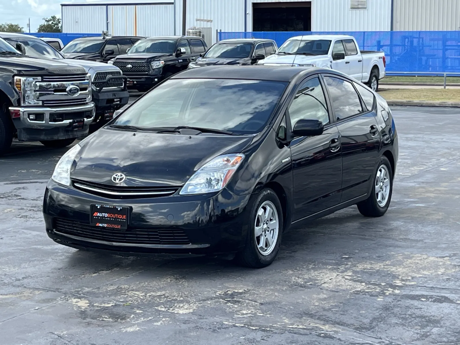 Toyota Prius photo 2