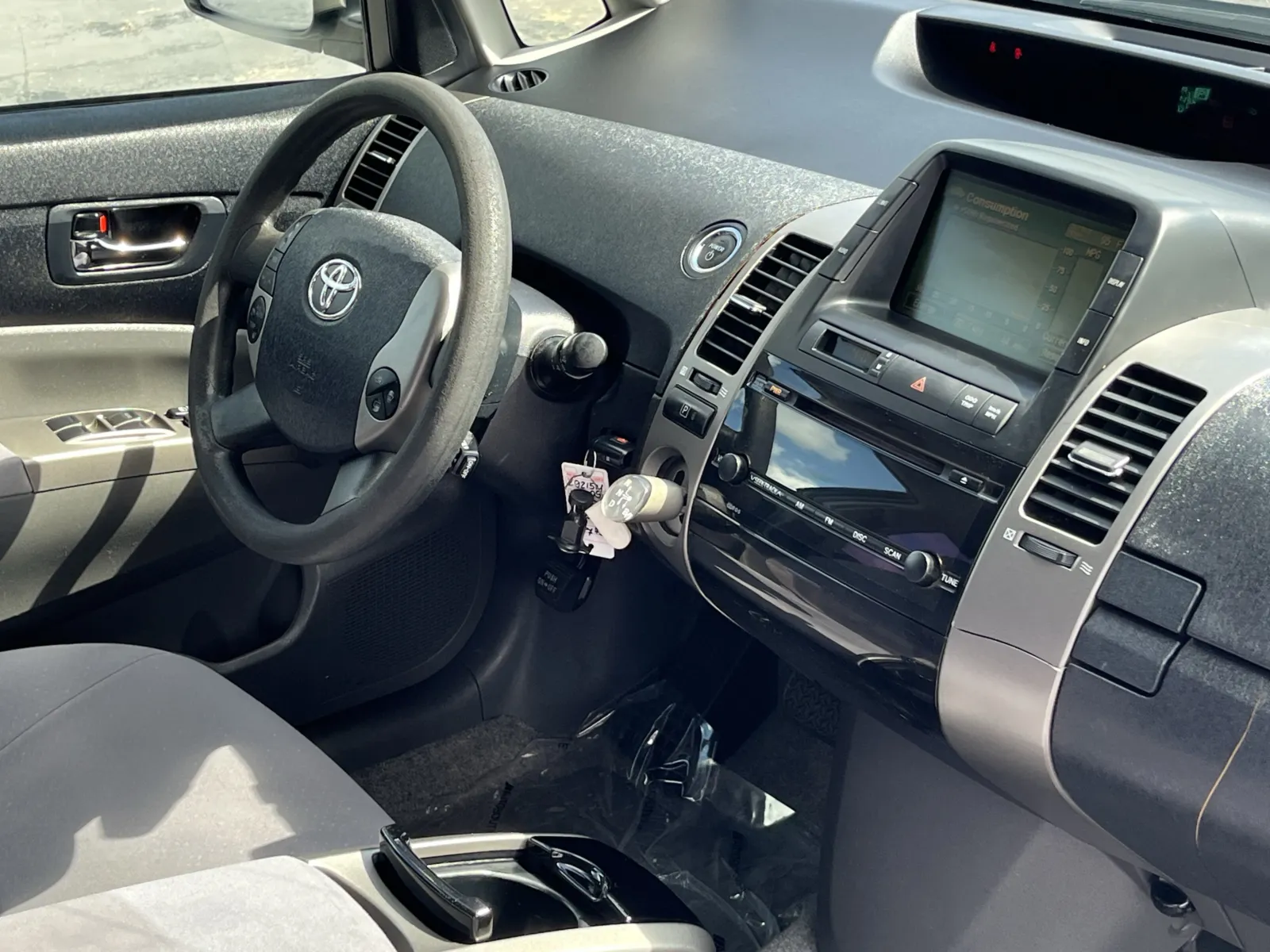 Toyota Prius photo 14