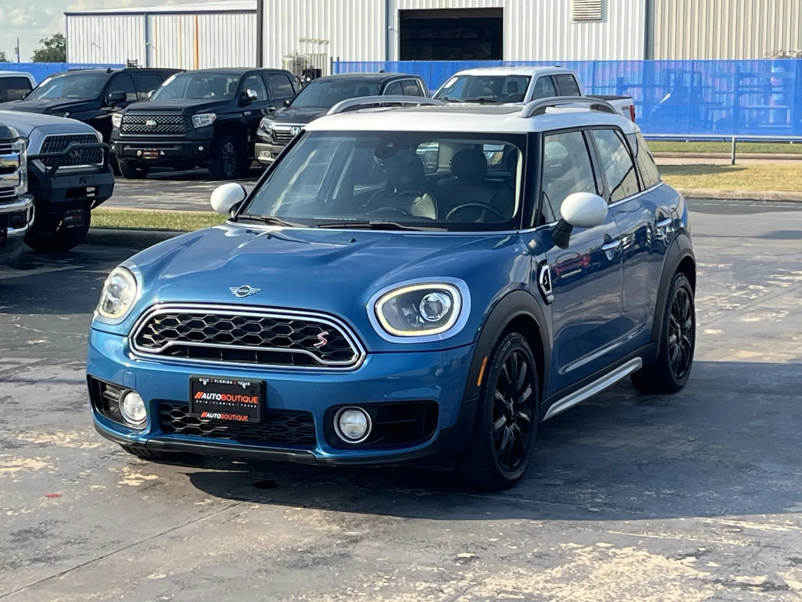 Mini Countryman photo 2