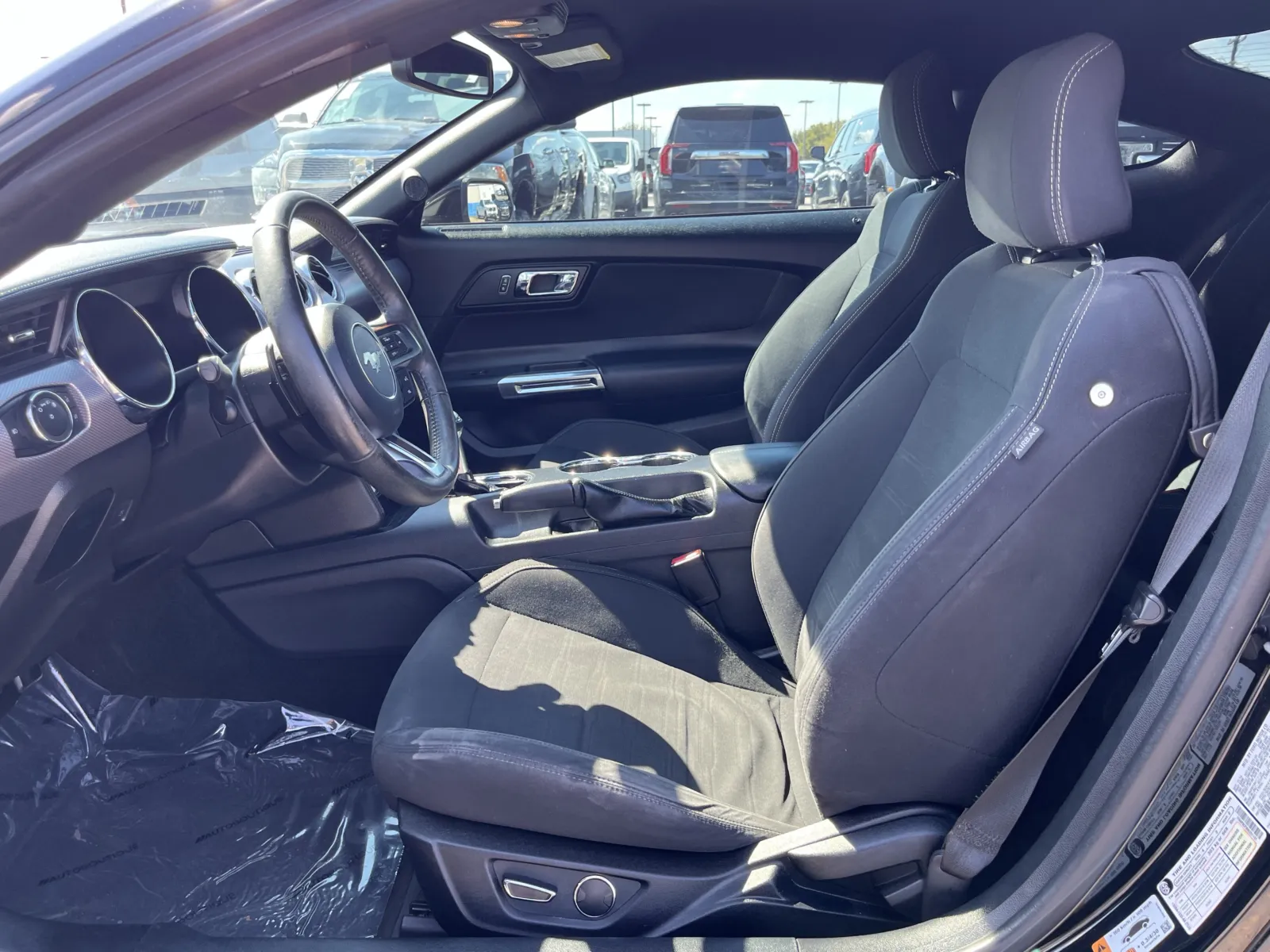 Ford Mustang photo 25