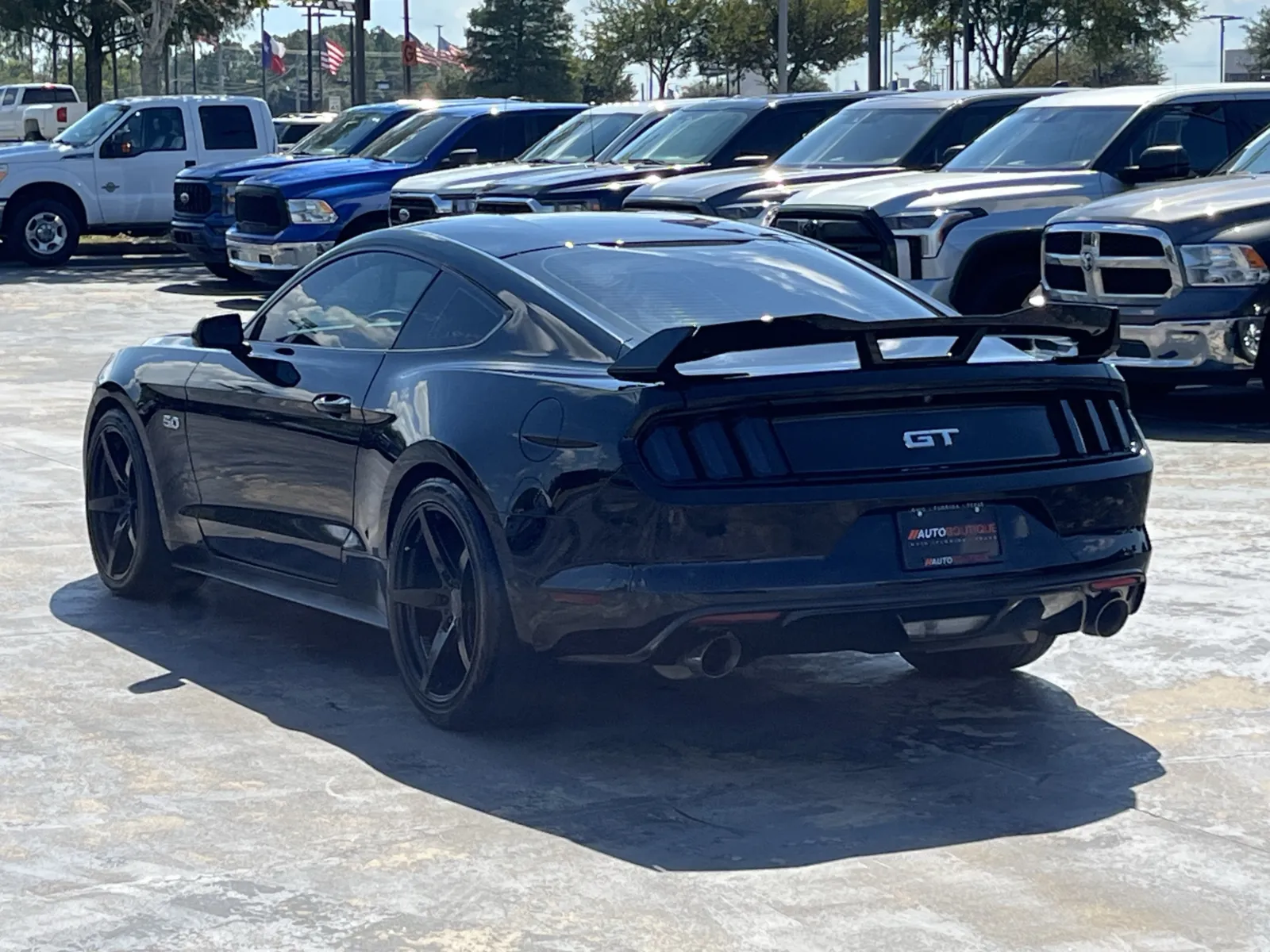 Ford Mustang photo 9