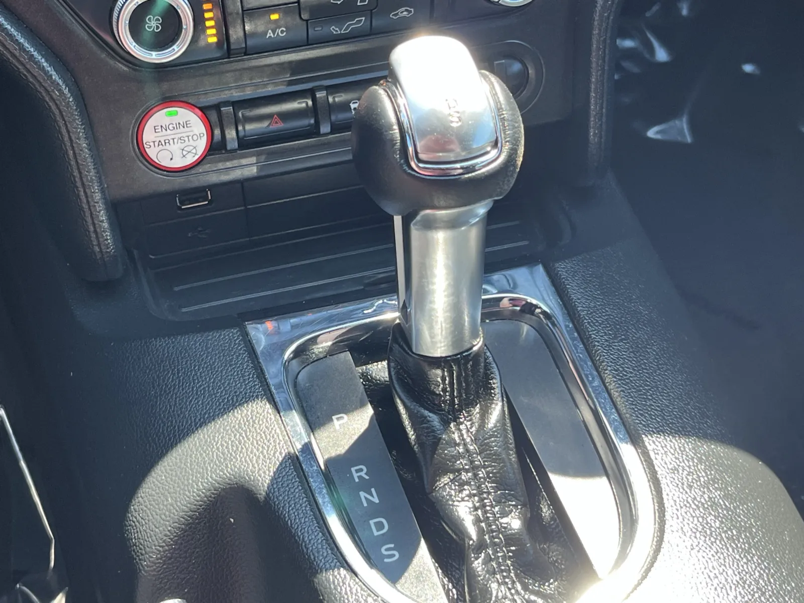 Ford Mustang photo 20