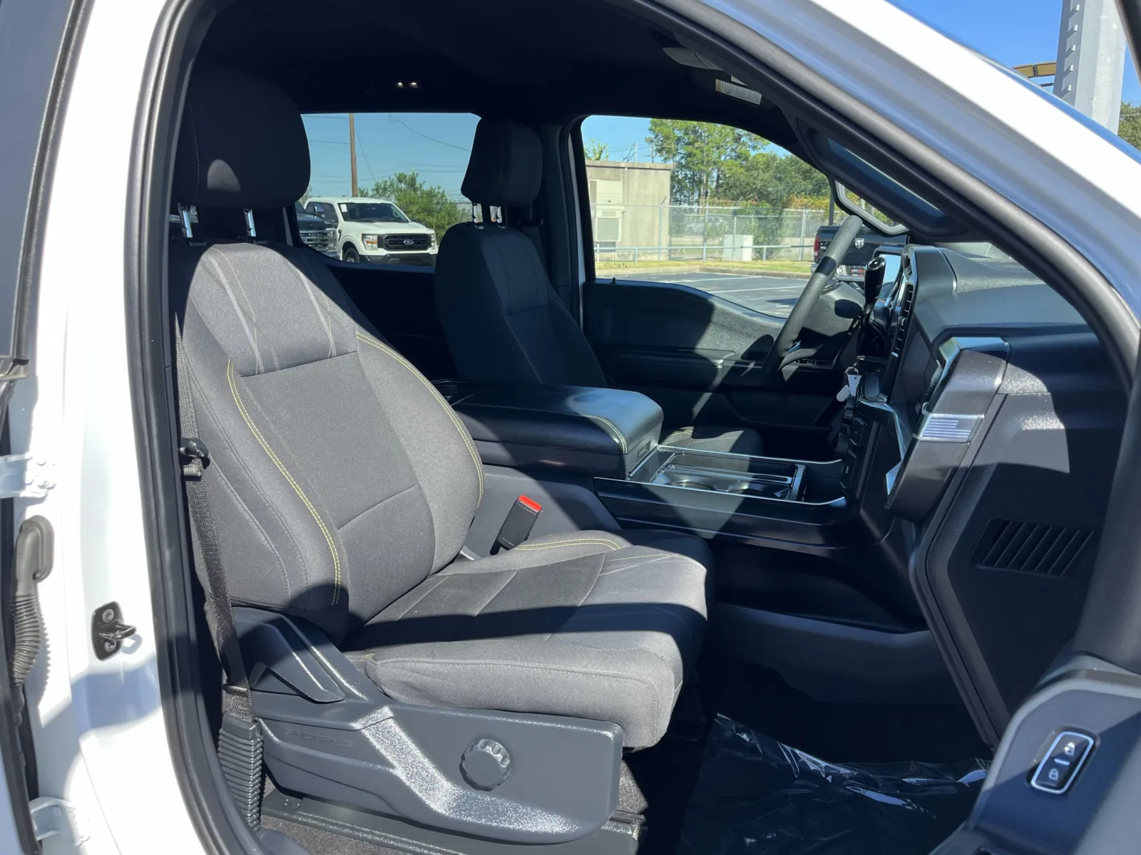 Ford F-150 photo 24