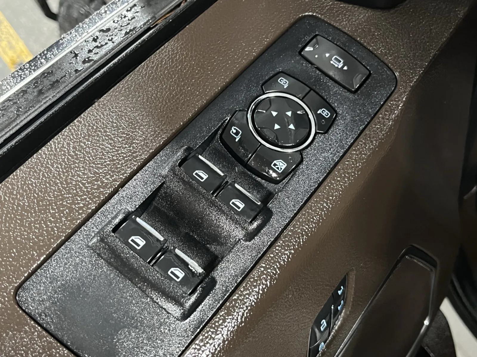 Ford F-250 photo 23
