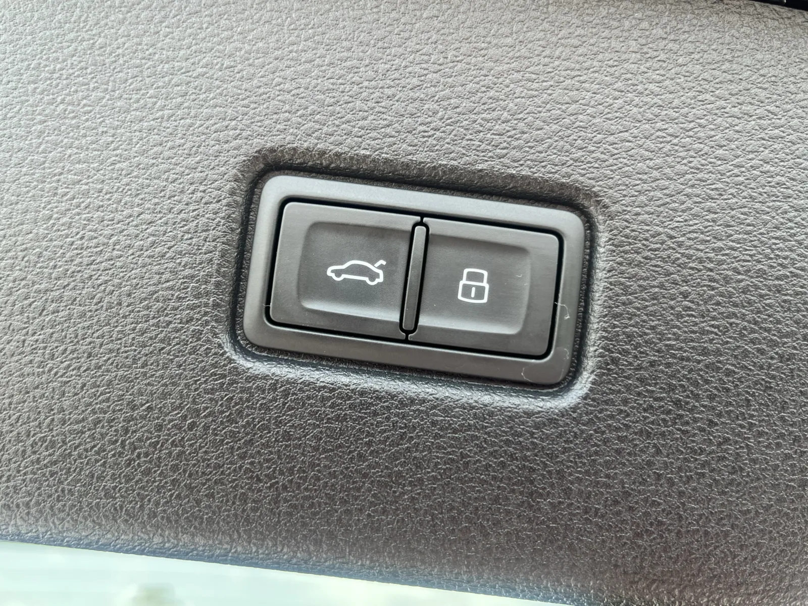 Audi SQ5 photo 11