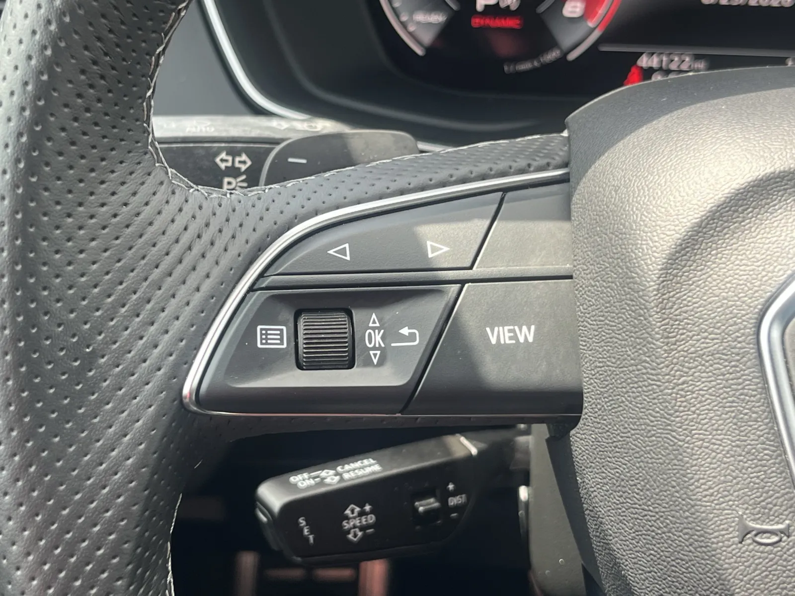 Audi SQ5 photo 17