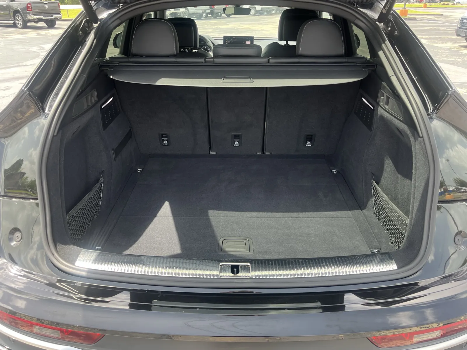 Audi SQ5 photo 10