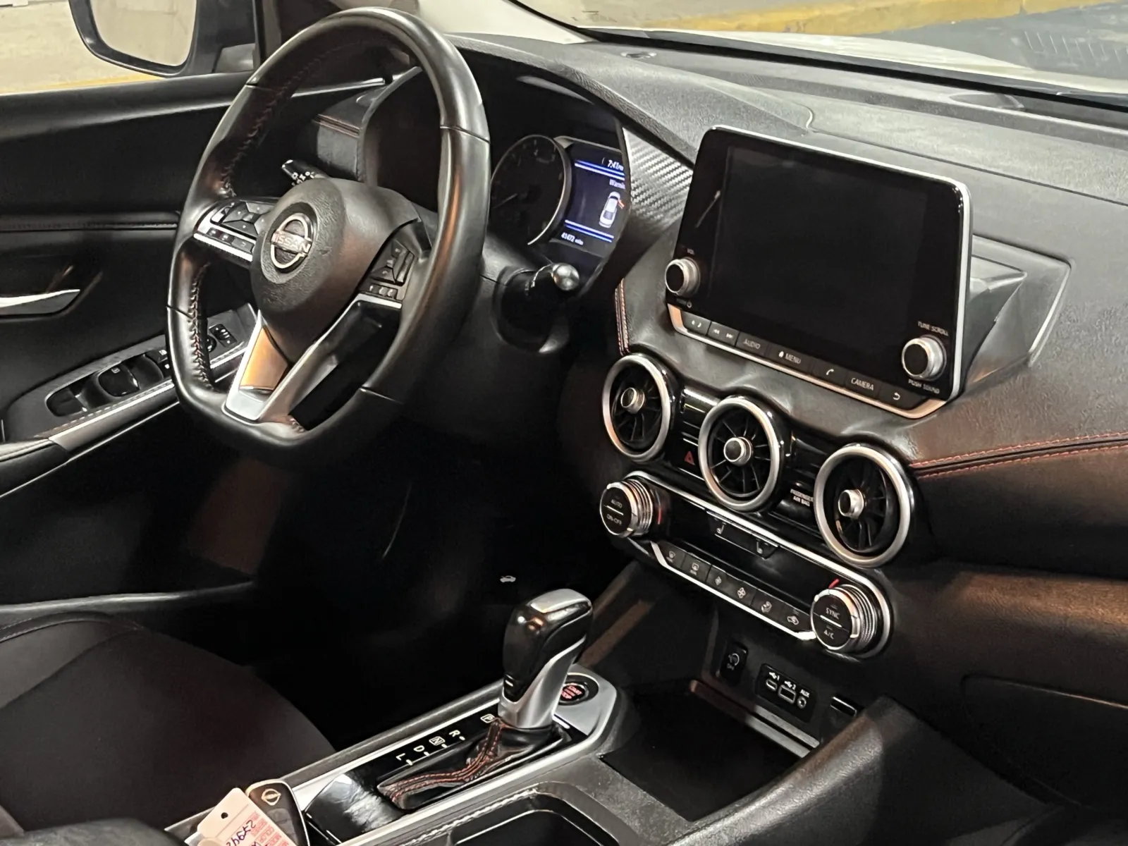 Nissan Sentra photo 13