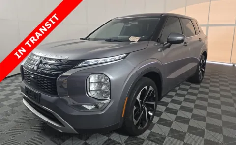 Gray 2022 Mitsubishi Outlander SE for sale in Alvin, TX