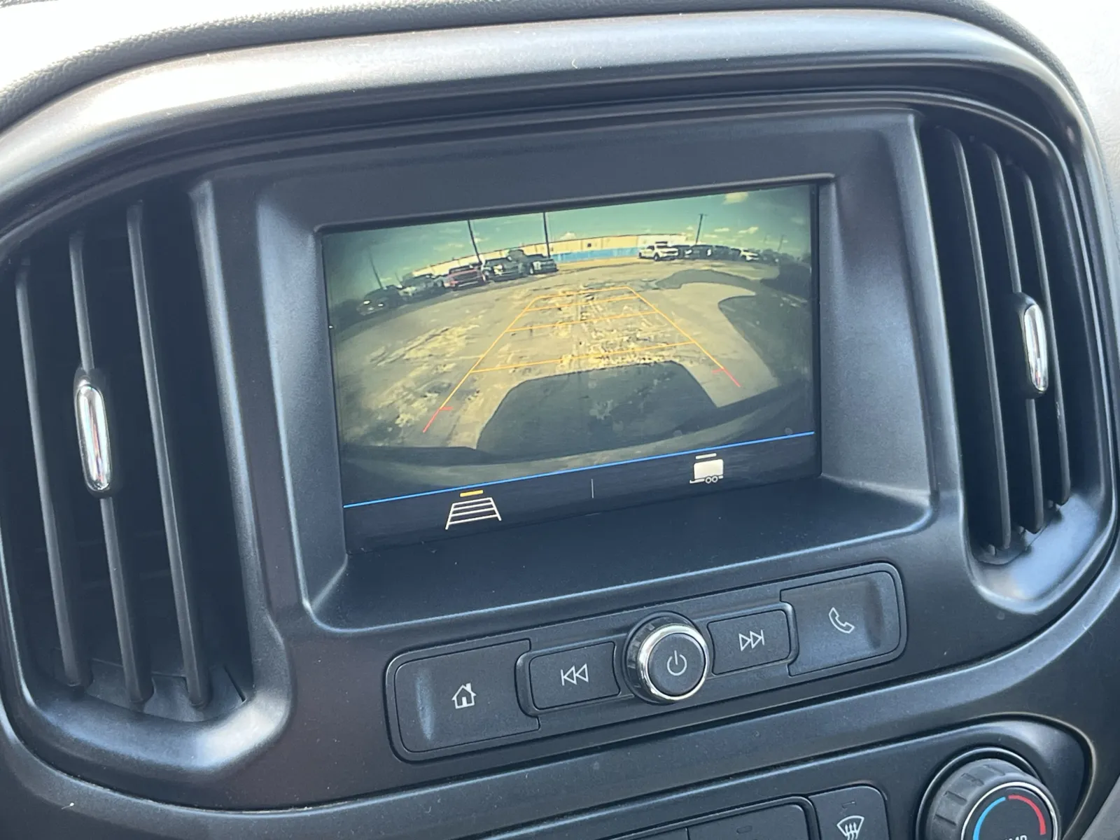Chevrolet Colorado photo 6