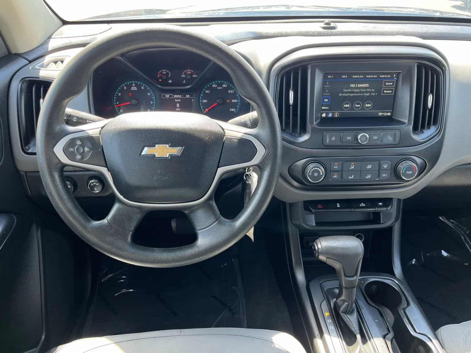 Chevrolet Colorado photo 14