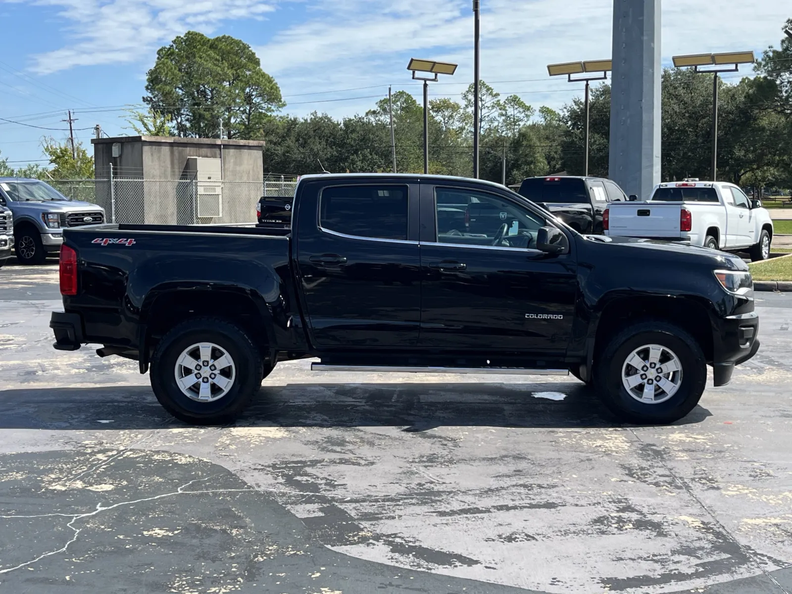 Chevrolet Colorado photo 11