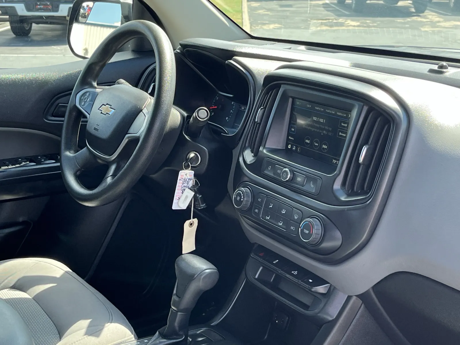 Chevrolet Colorado photo 13
