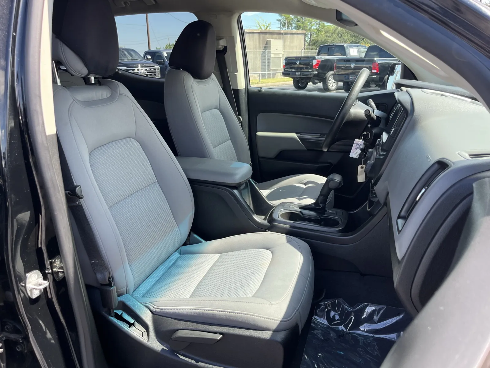 Chevrolet Colorado photo 24