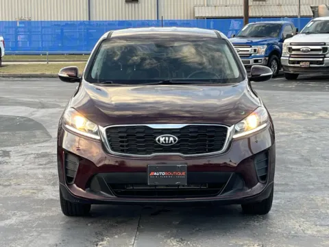 More photos of 2019 Kia Sorento LX at Auto Boutique Texas, TX