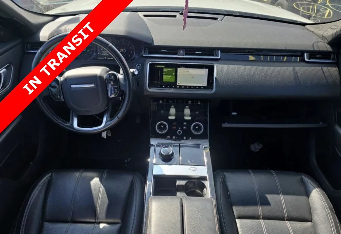 Land Rover Range Rover Velar photo 6