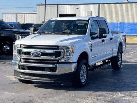 Photos of 2022 Ford Super Duty F-250 SRW XLT for sale in Alvin, TX at Auto Boutique Texas