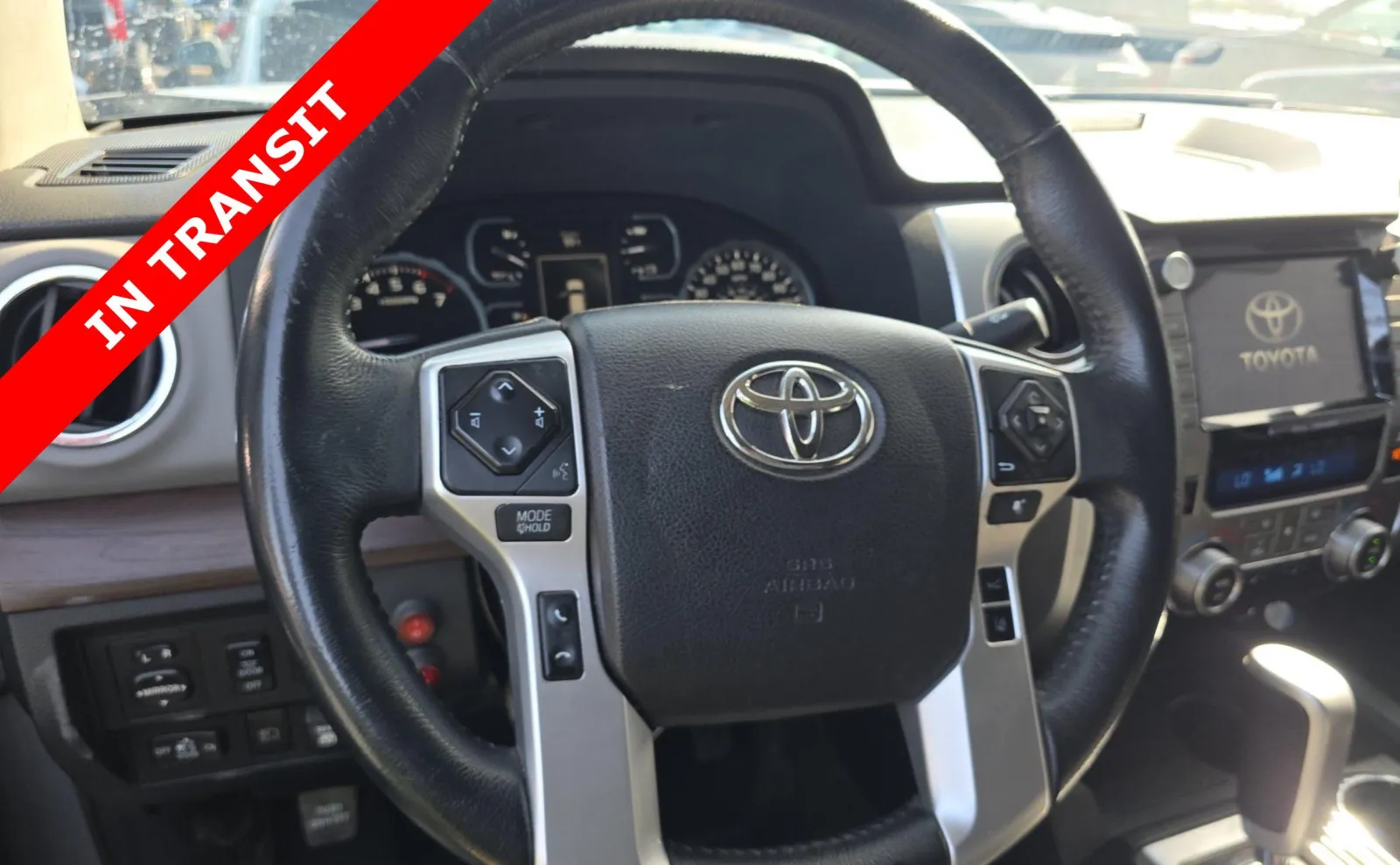 Toyota Tundra photo 6