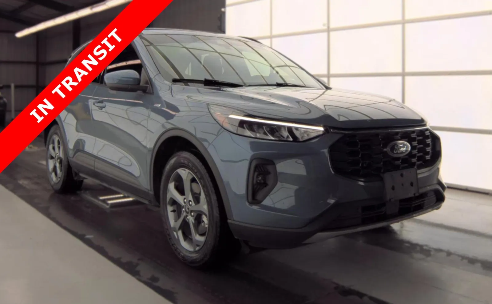 Ford Escape photo 3