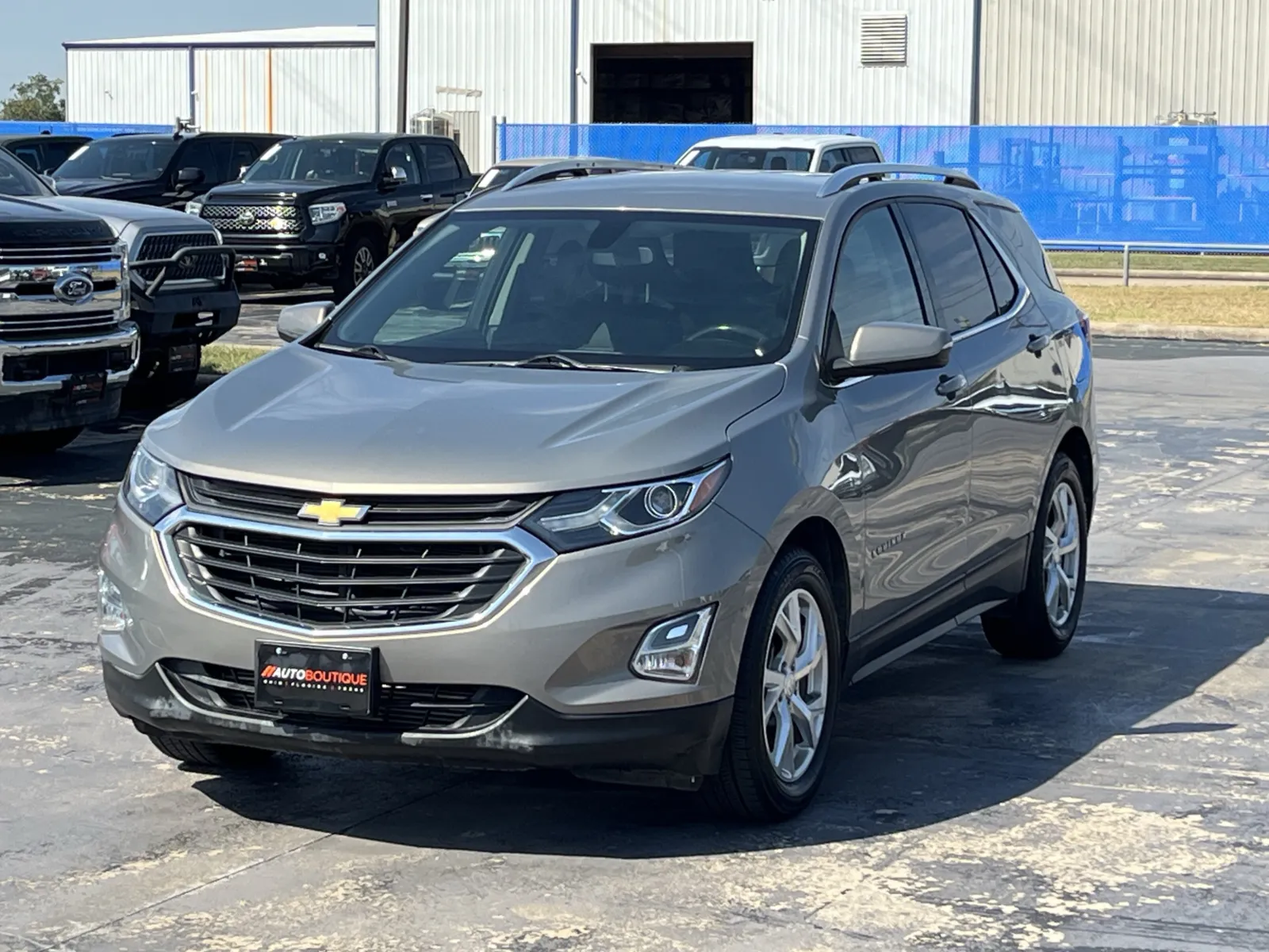 Chevrolet Equinox photo 2