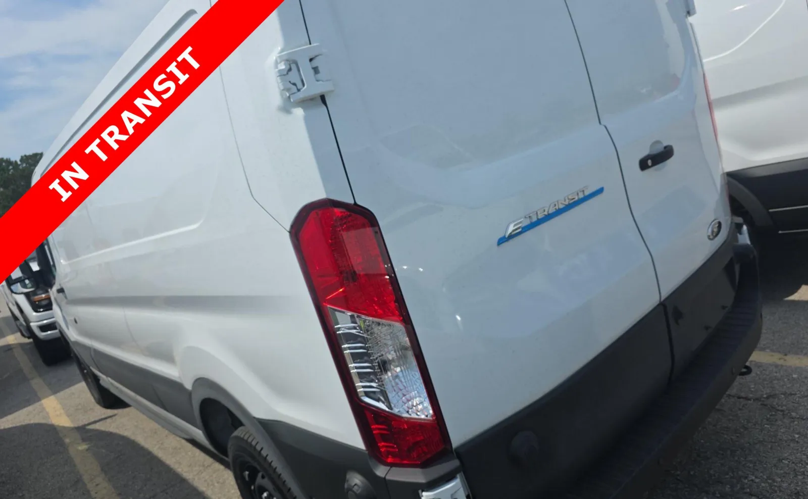 Ford E-Transit Cargo Van photo 3