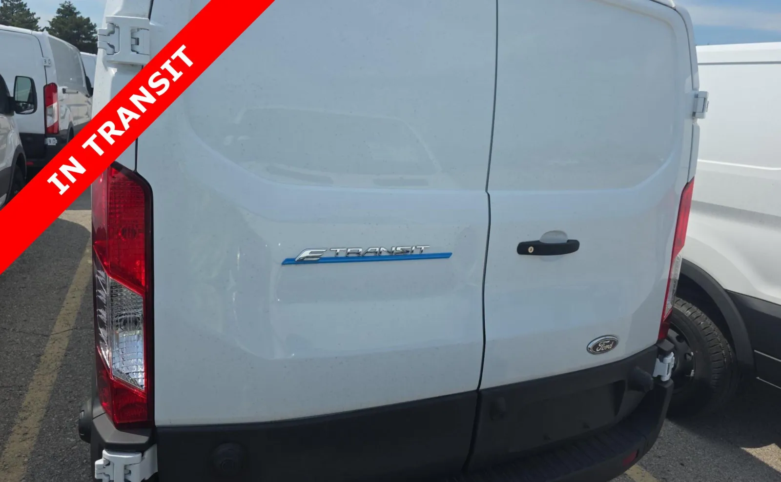 Ford E-Transit Cargo Van photo 4