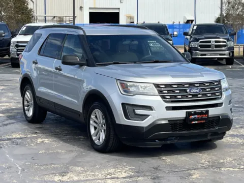 Another view of 2016 Ford Explorer for sale in Alvin, TX at Auto Boutique Texas