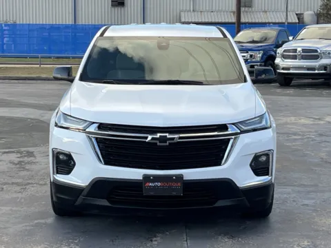 More photos of 2022 Chevrolet Traverse LS at Auto Boutique Texas, TX