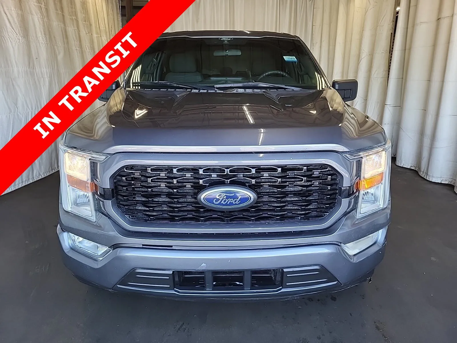 Ford F-150 photo 3