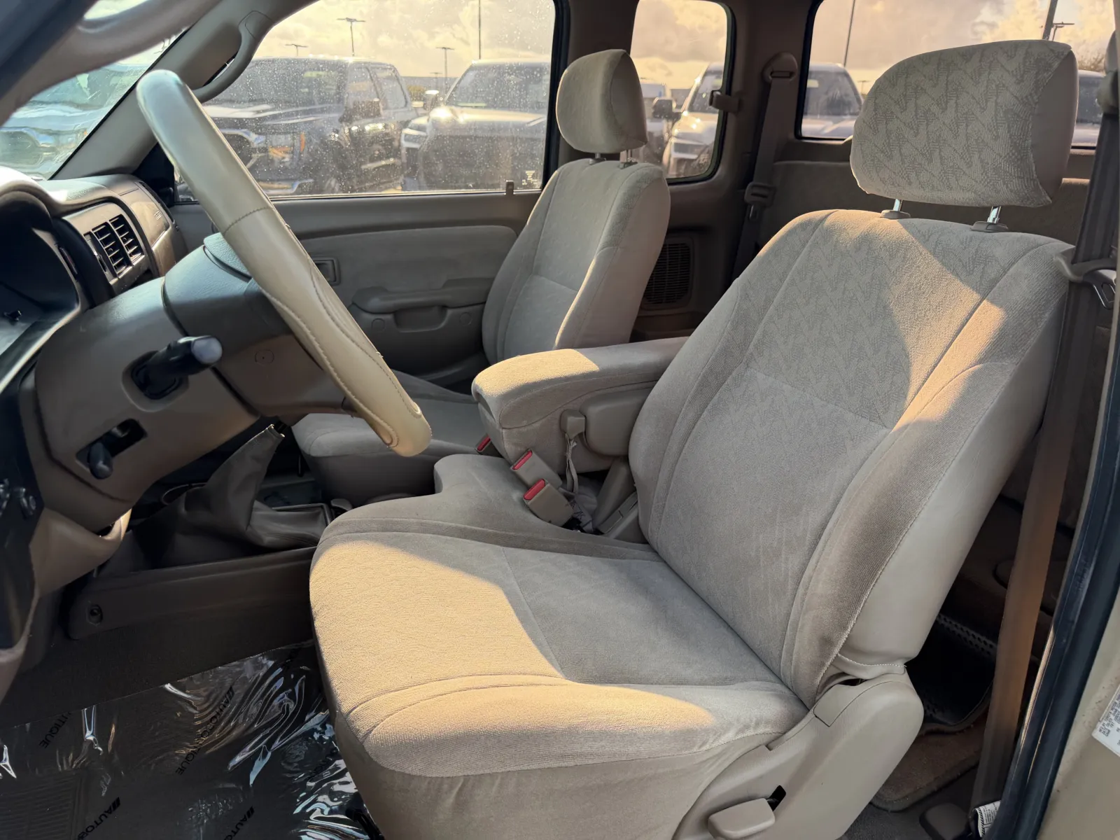 Toyota Tacoma photo 7