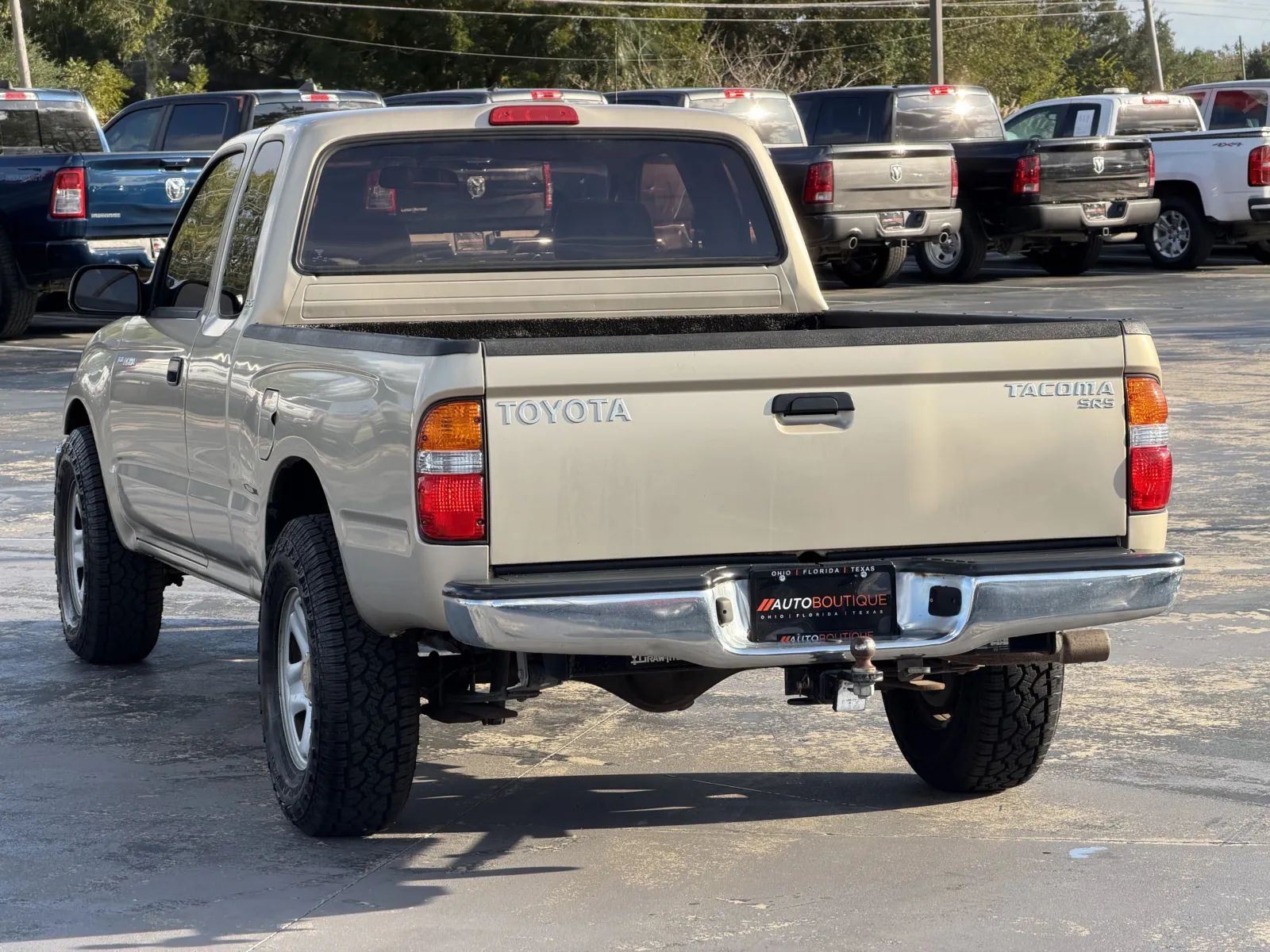 Toyota Tacoma photo 8