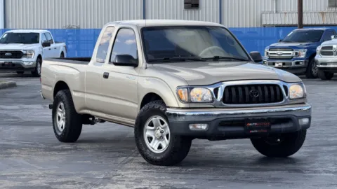 Black 2003 Toyota Tacoma for sale in Alvin, TX