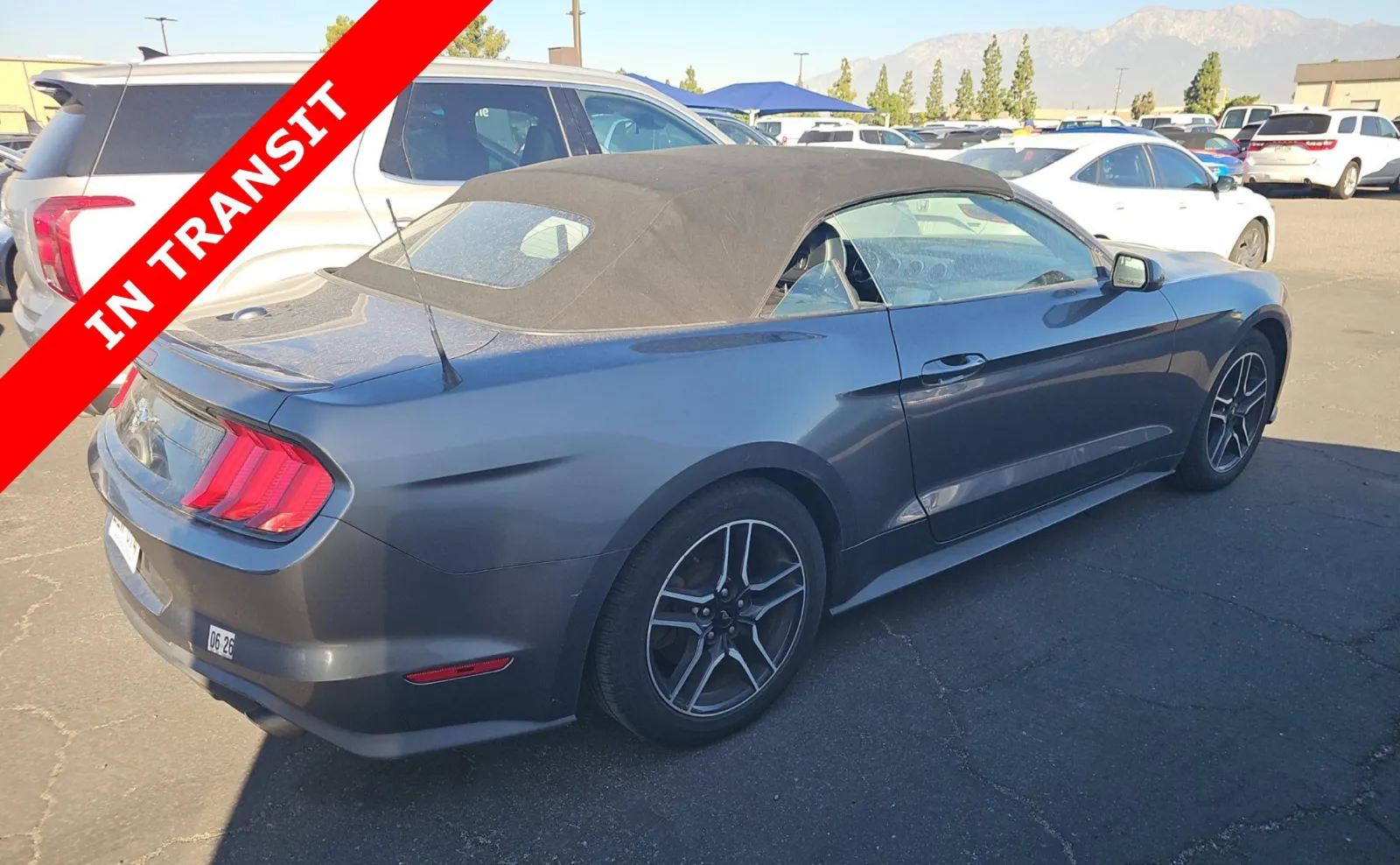 Ford Mustang photo 5