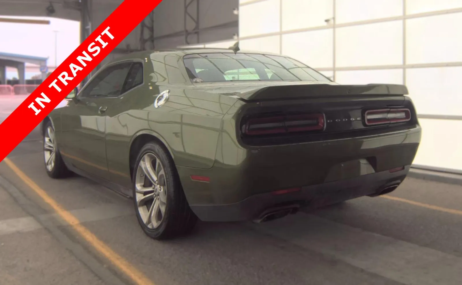 Dodge Challenger photo 4