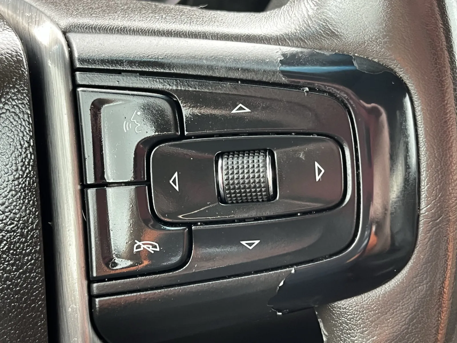 GMC Sierra photo 18