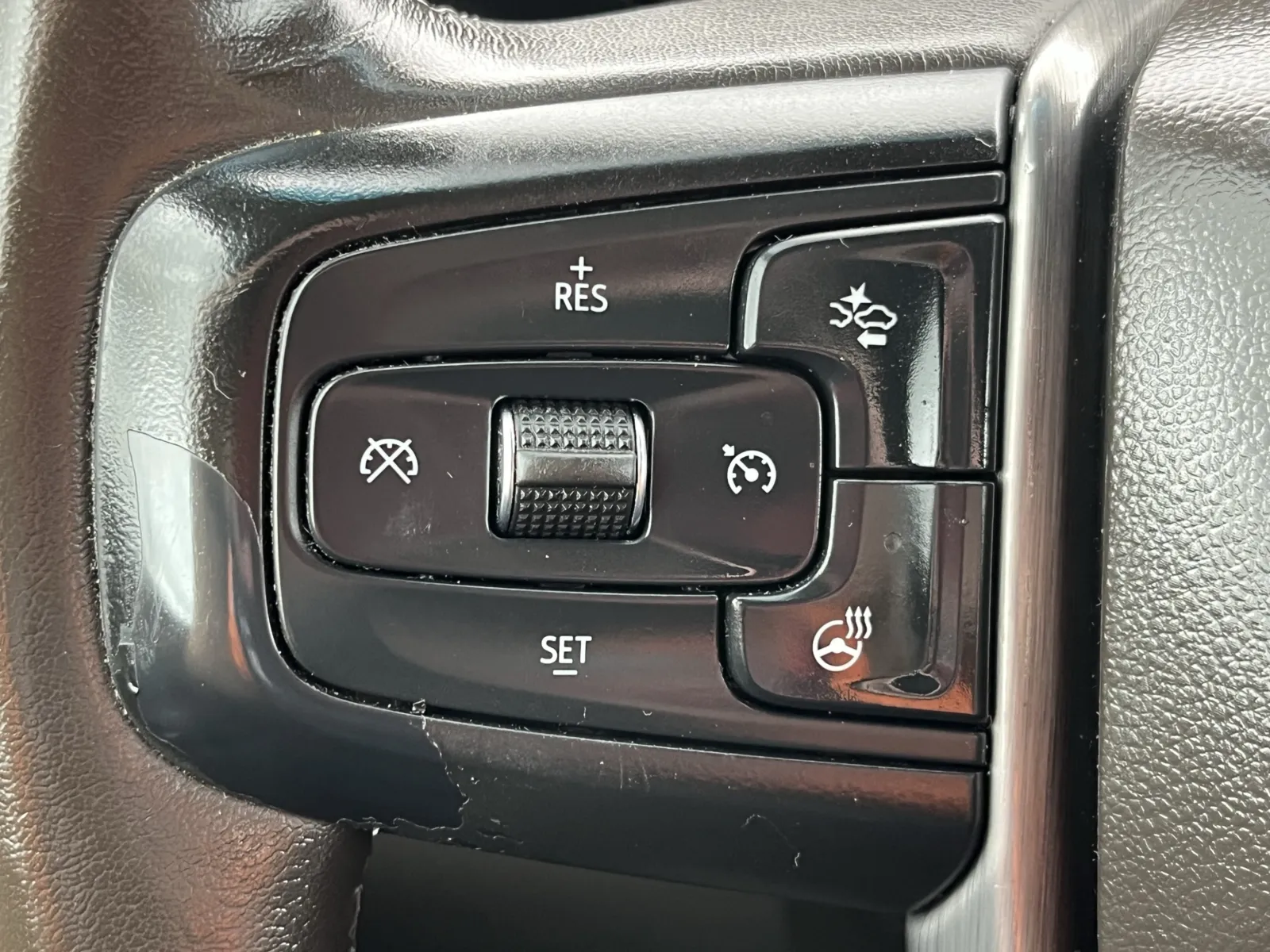 GMC Sierra photo 17