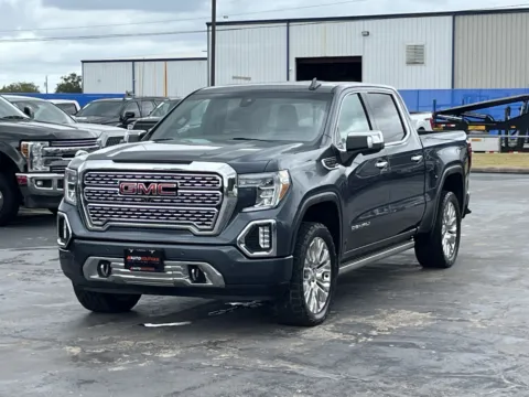 Photos of 2020 GMC Sierra 1500 Denali for sale in Alvin, TX at Auto Boutique Texas