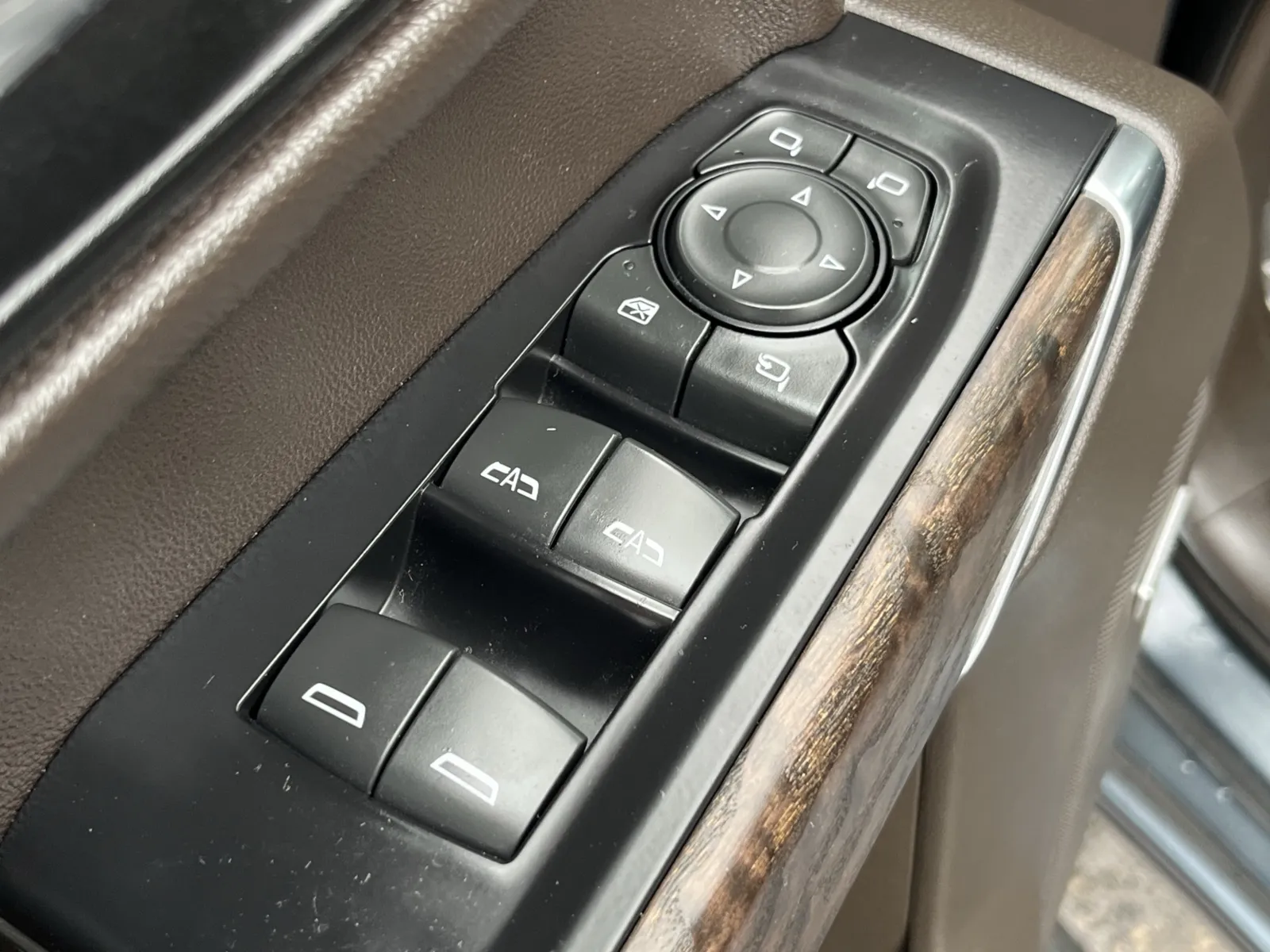 GMC Sierra photo 23