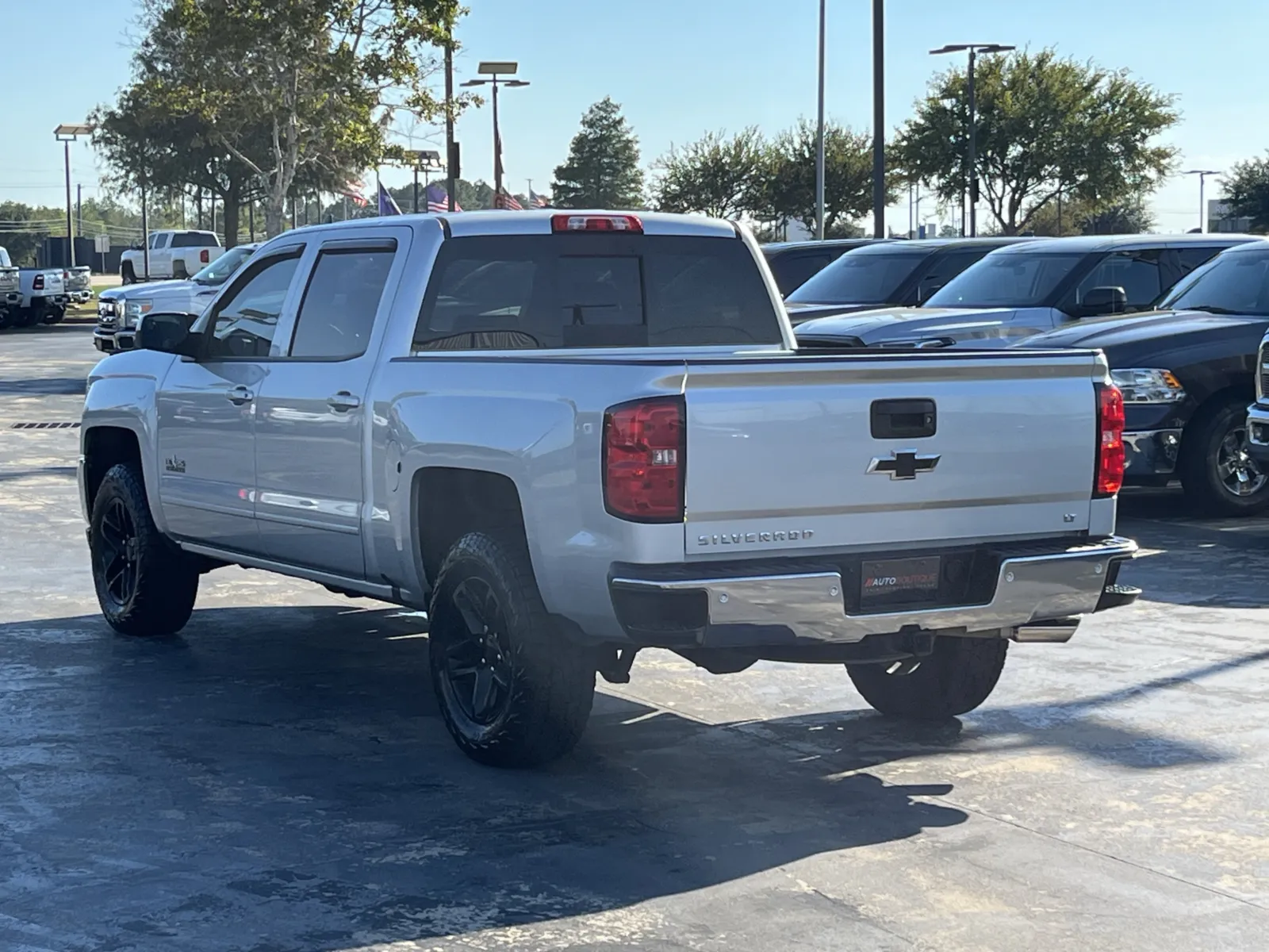 Chevrolet Silverado photo 10