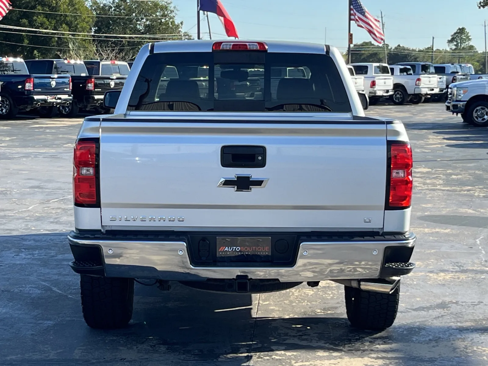 Chevrolet Silverado photo 8