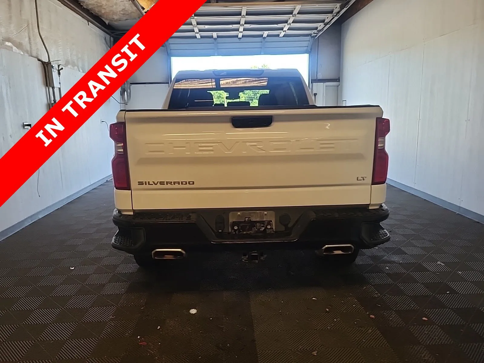 Chevrolet Silverado photo 5
