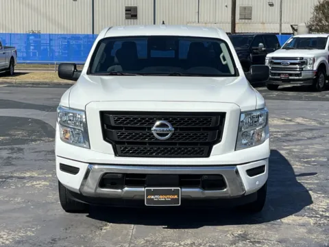 More photos of 2022 Nissan Titan SV at Auto Boutique Texas, TX