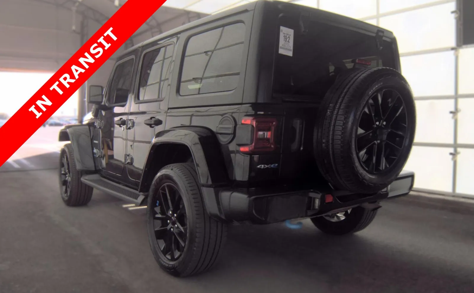 Jeep Wrangler photo 4