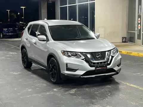 Photos of 2020 Nissan Rogue S for sale in Alvin, TX at Auto Boutique Texas